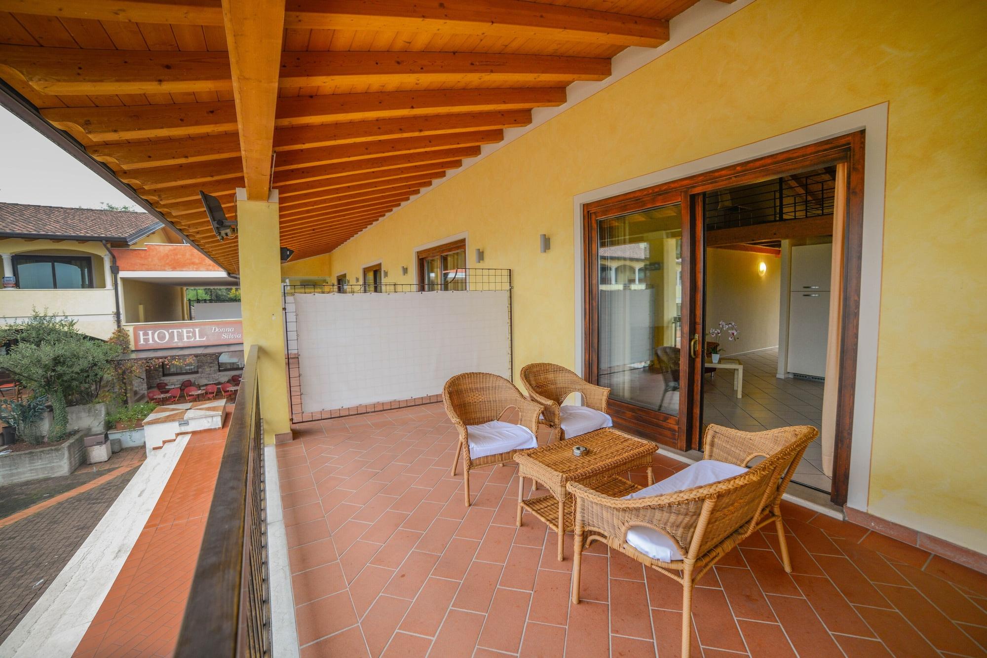 Ahg Donna Silvia Wellness Hotel Manerba del Garda Exteriér fotografie