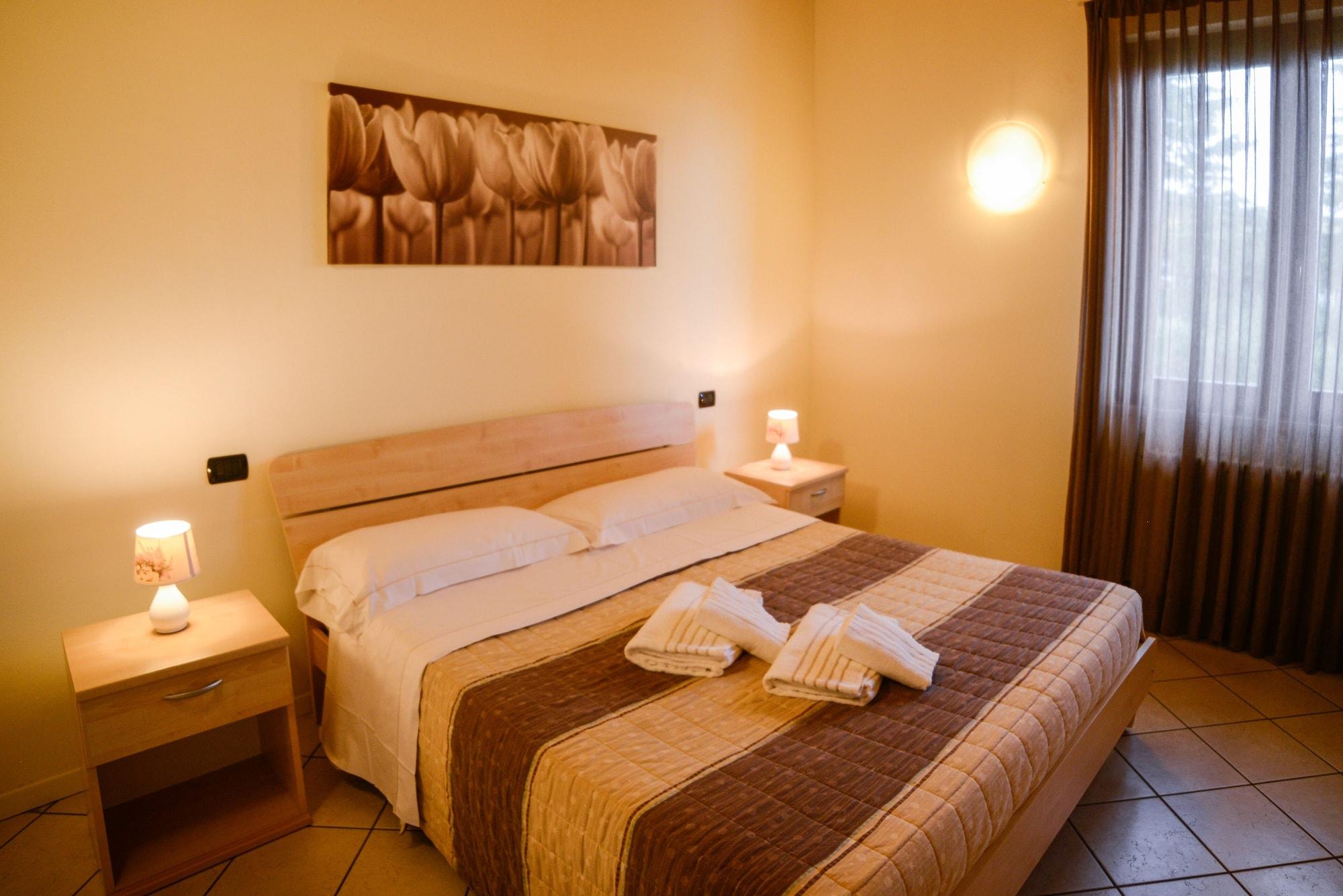 Ahg Donna Silvia Wellness Hotel Manerba del Garda Exteriér fotografie