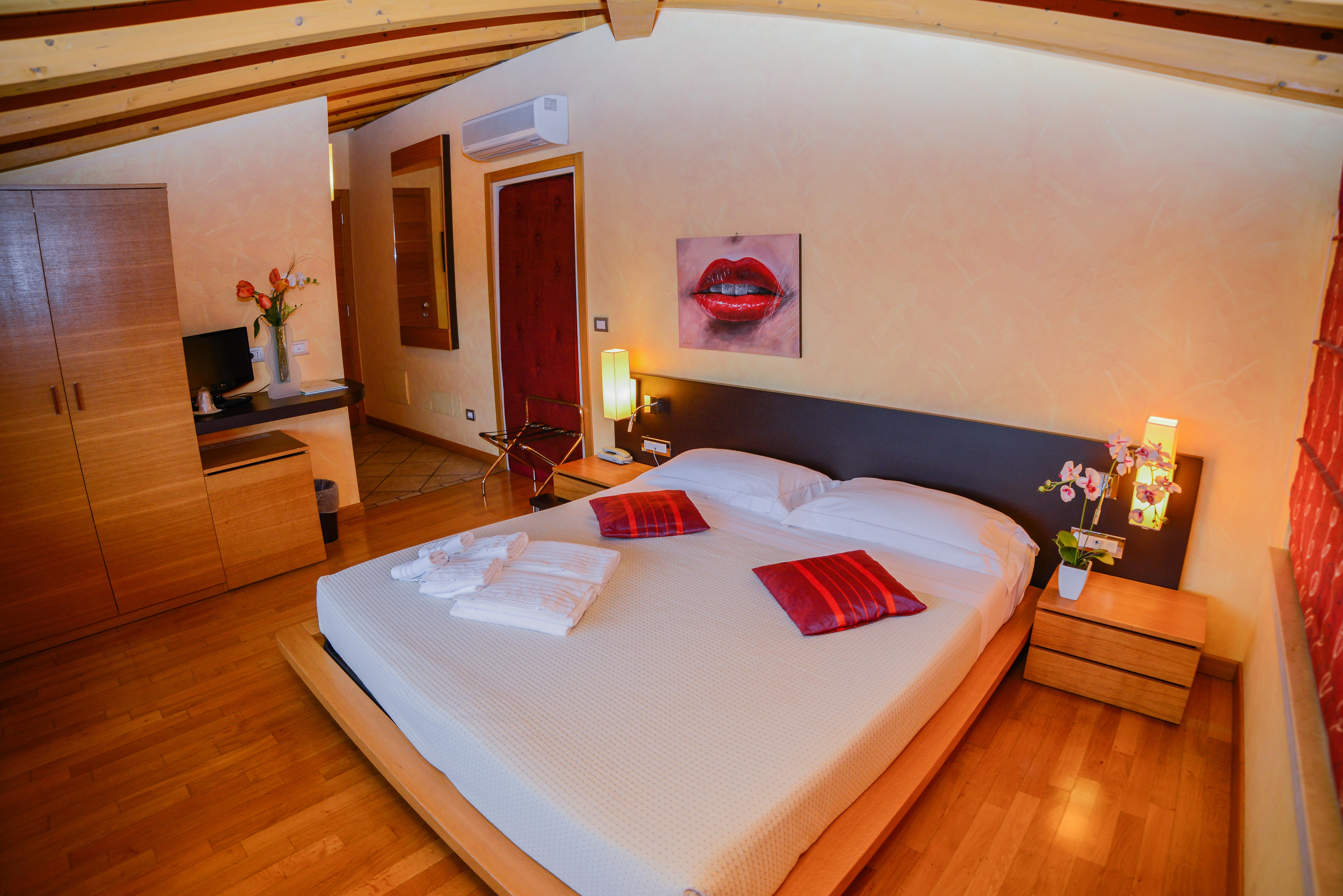 Ahg Donna Silvia Wellness Hotel Manerba del Garda Exteriér fotografie