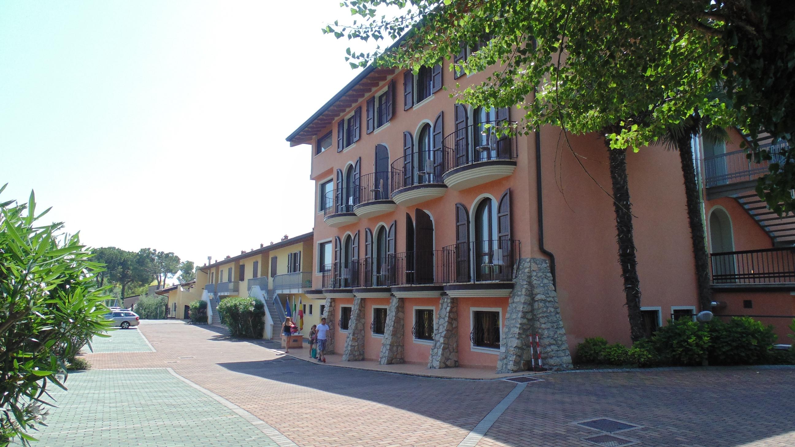 Ahg Donna Silvia Wellness Hotel Manerba del Garda Exteriér fotografie