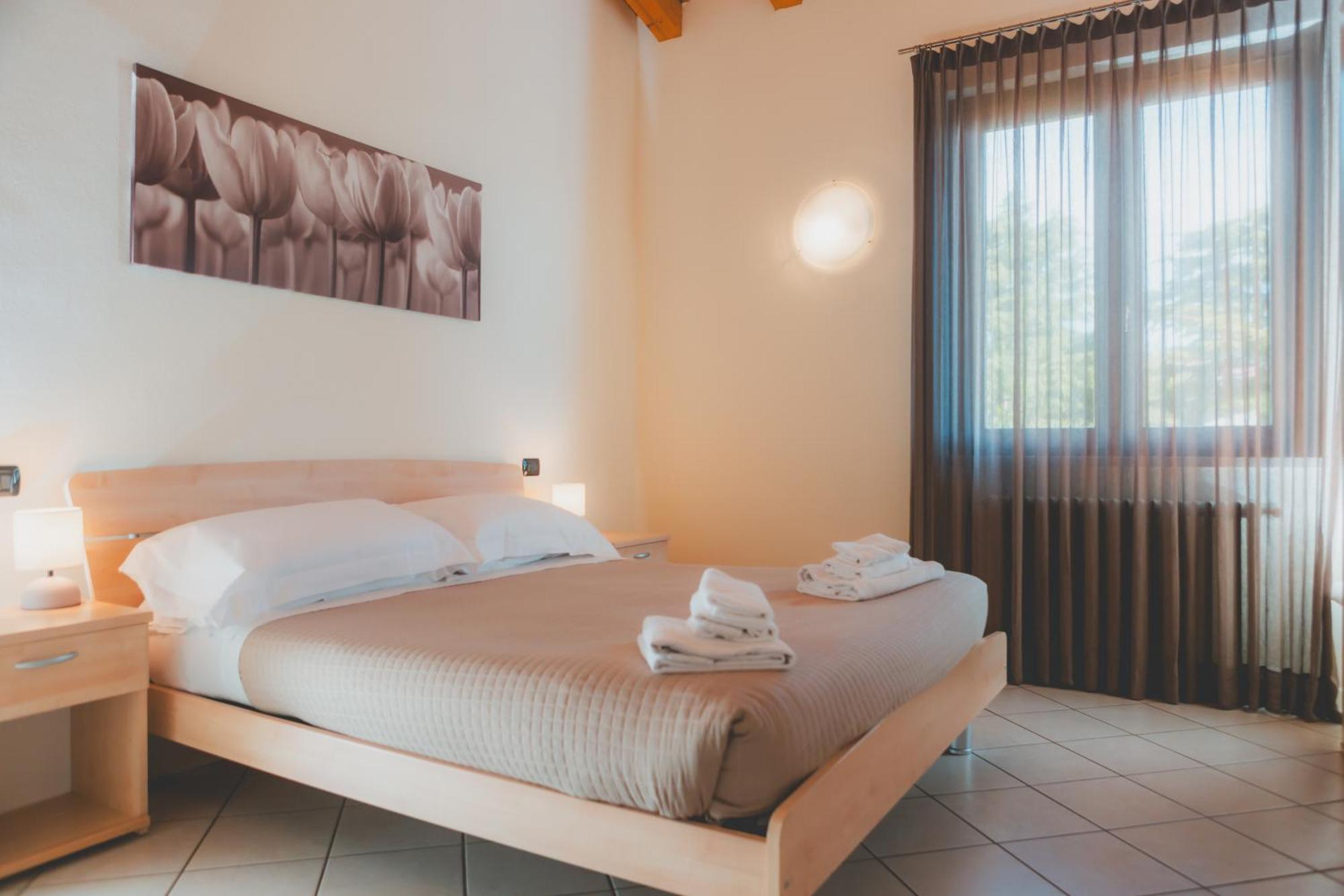Ahg Donna Silvia Wellness Hotel Manerba del Garda Exteriér fotografie